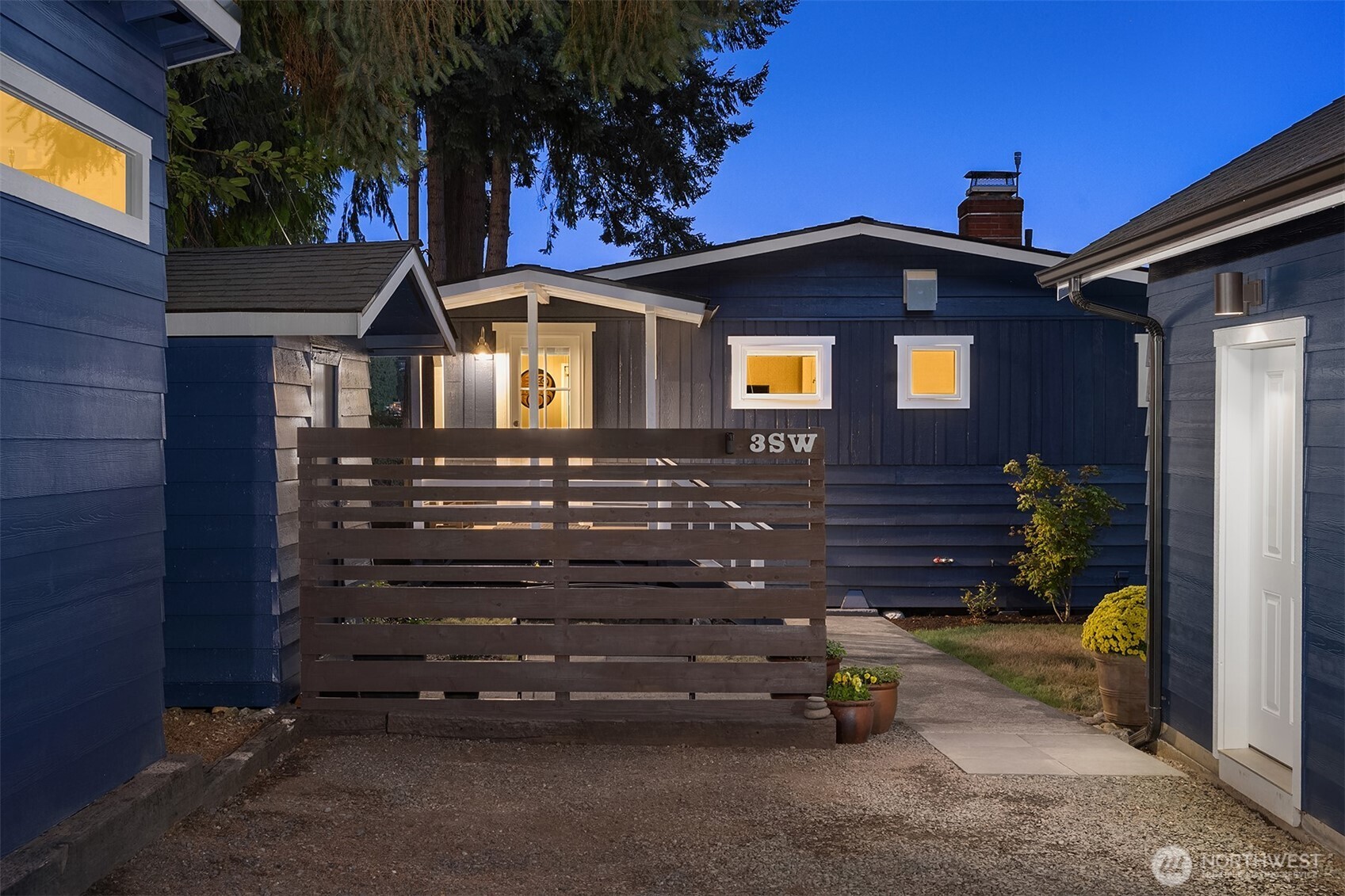 3 SW LAKE ROESIGER ROAD