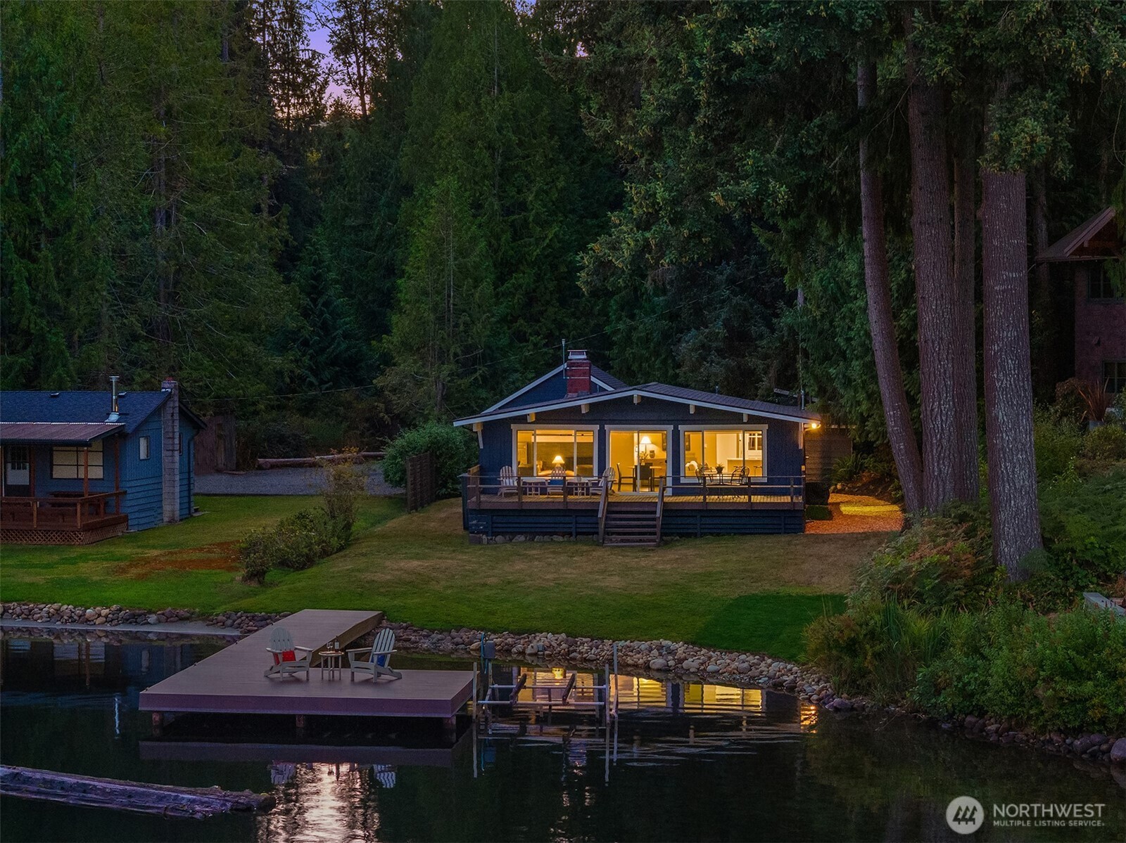 3 SW LAKE ROESIGER ROAD