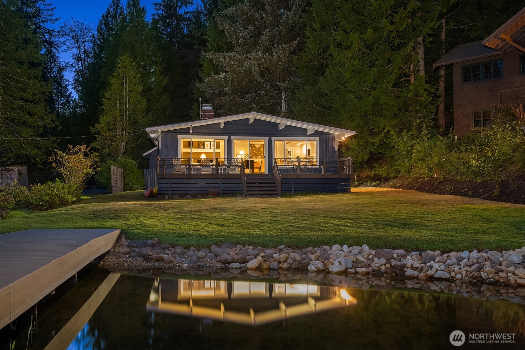 3 SW LAKE ROESIGER ROAD