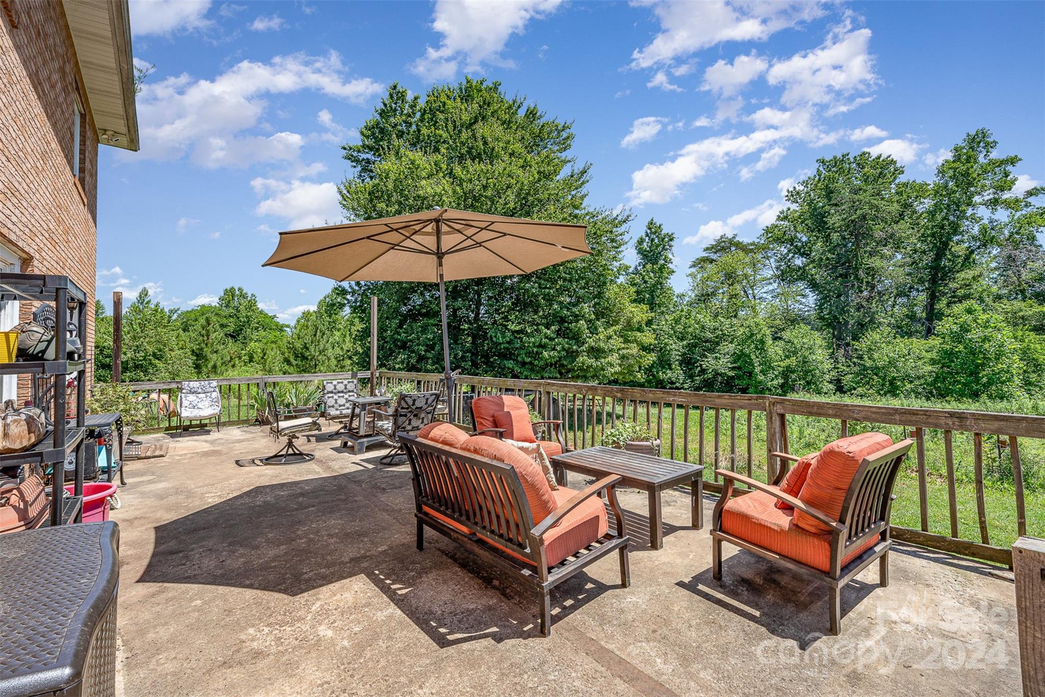 654 Whites Farm Road
