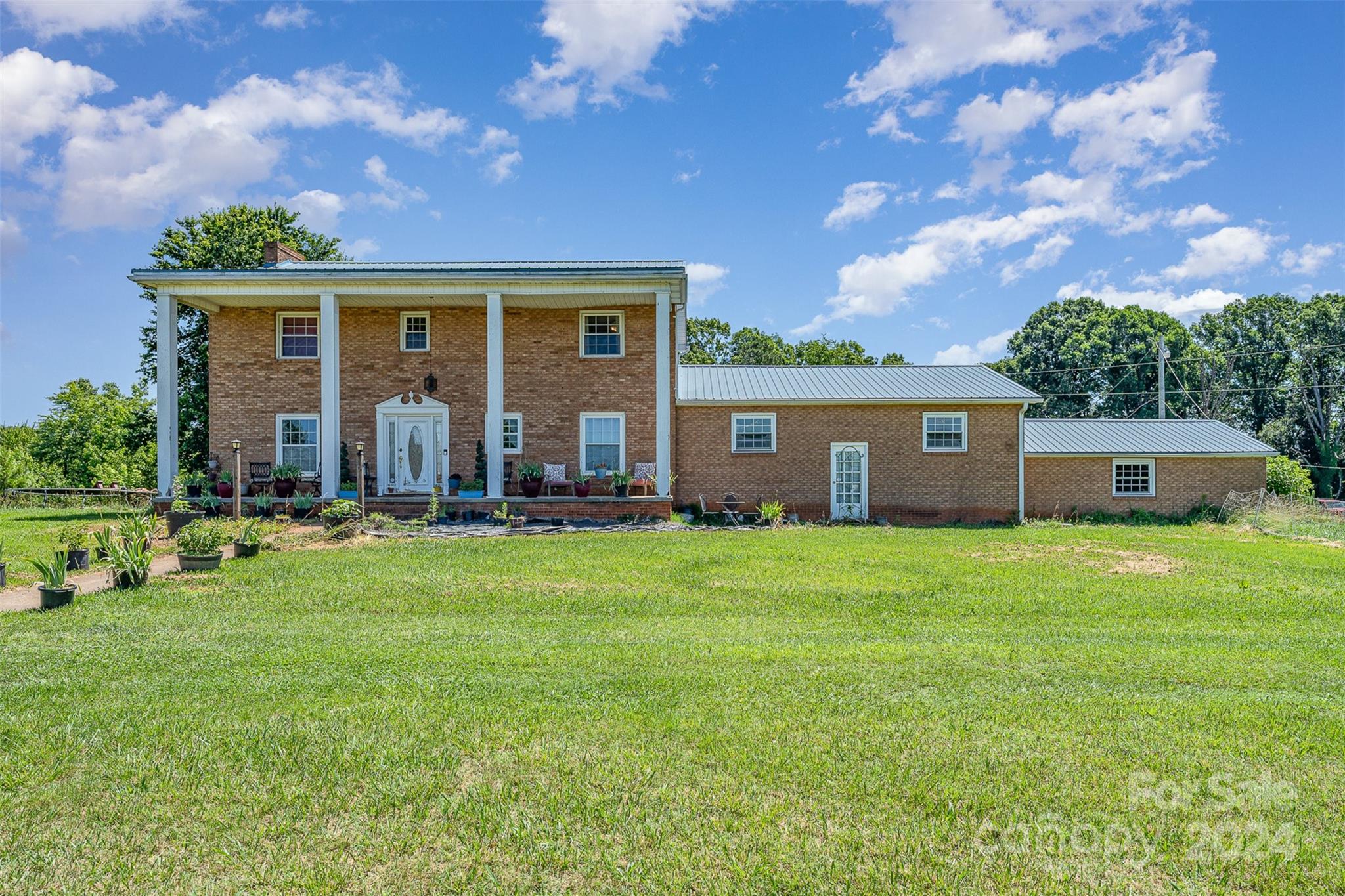 654 Whites Farm Road