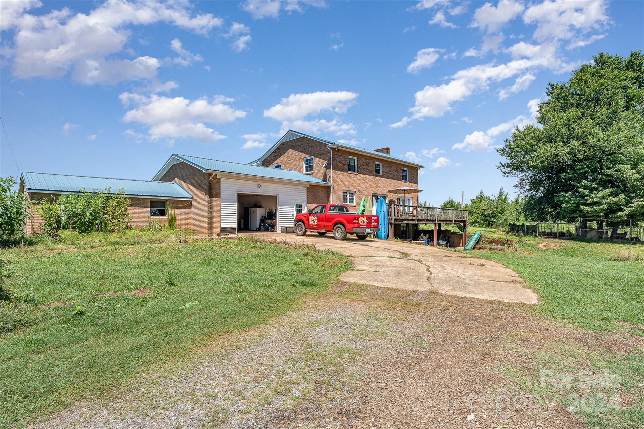 654 Whites Farm Road