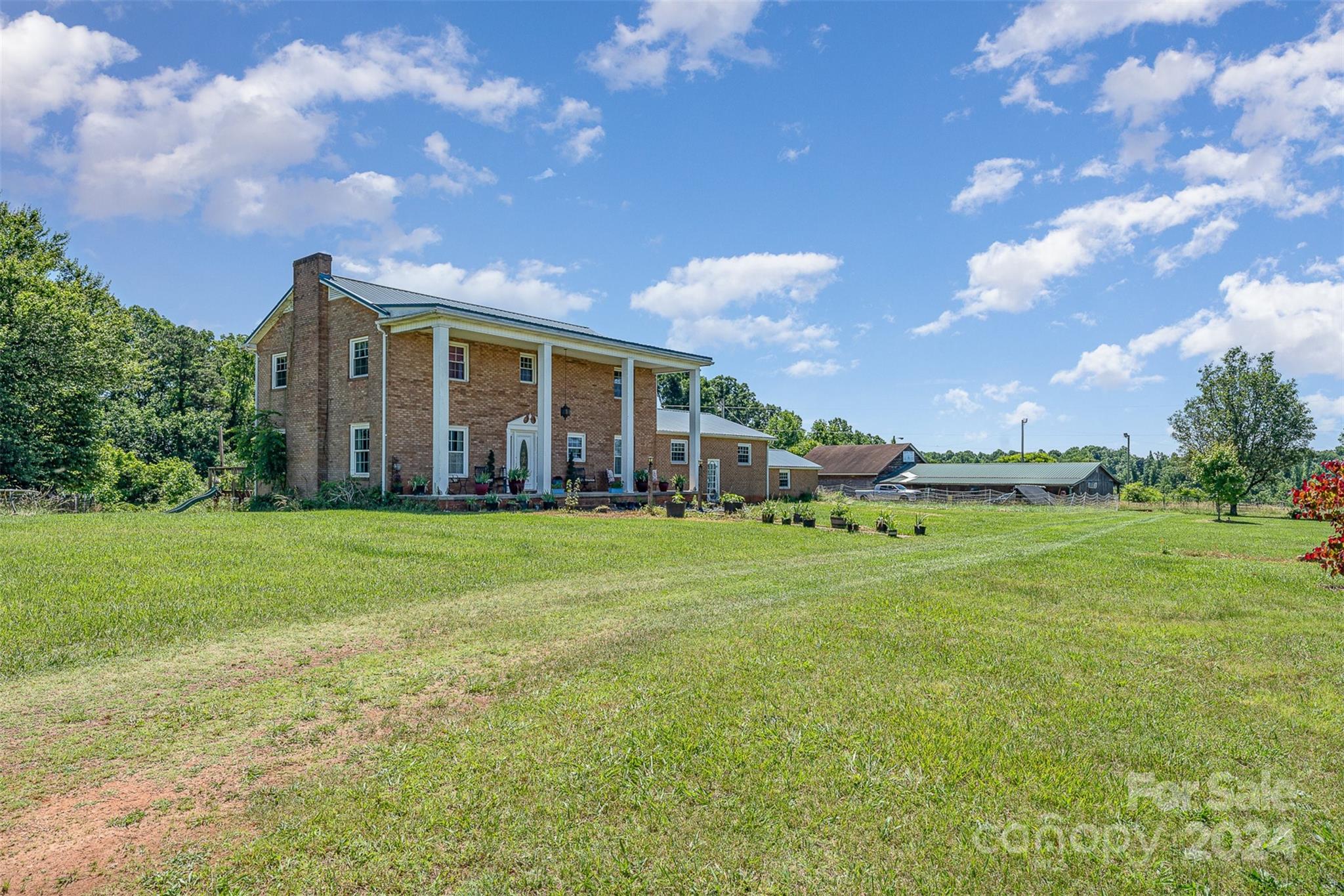 654 Whites Farm Road