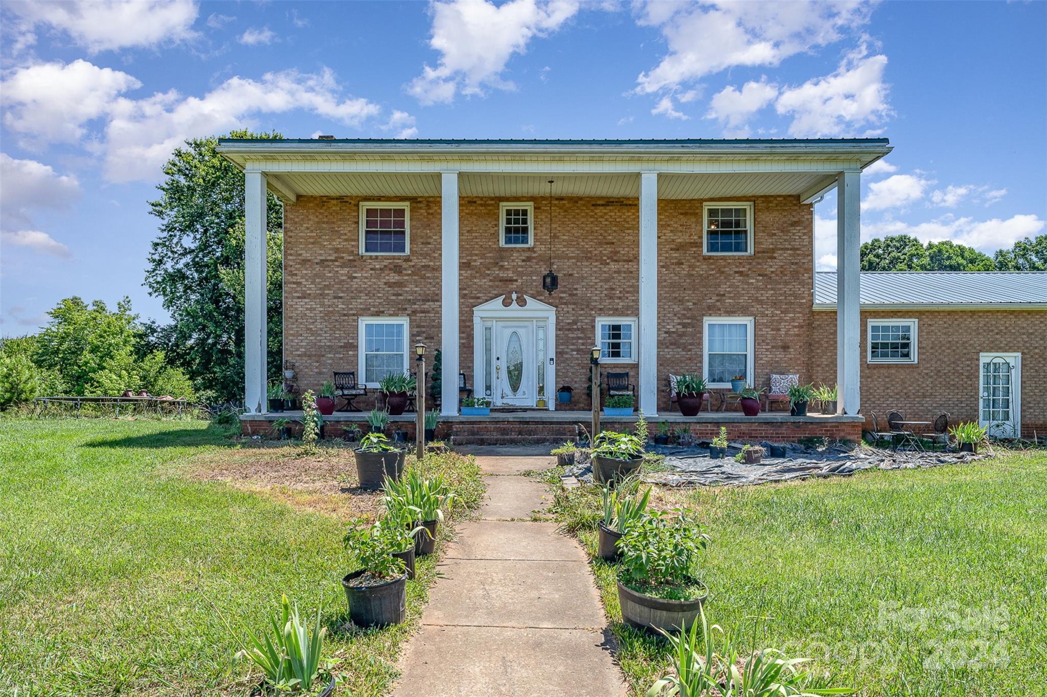654 Whites Farm Road