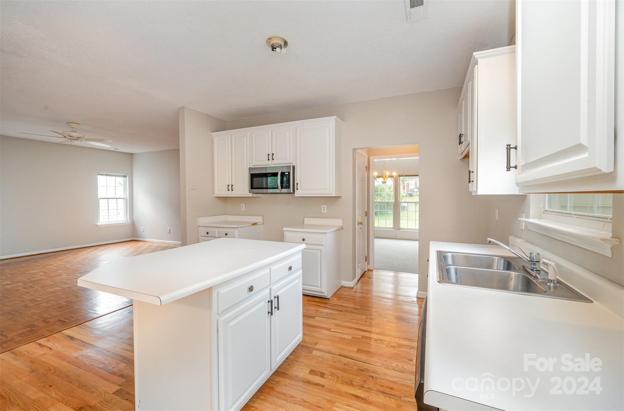 6922 Culloden More Court