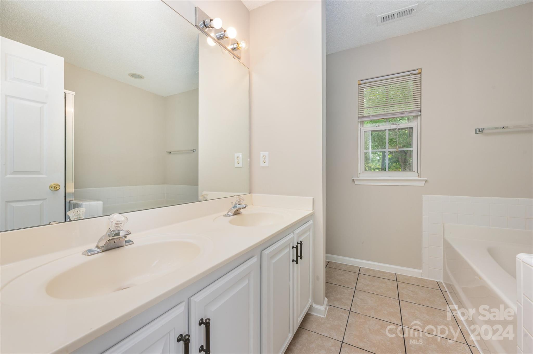 6922 Culloden More Court