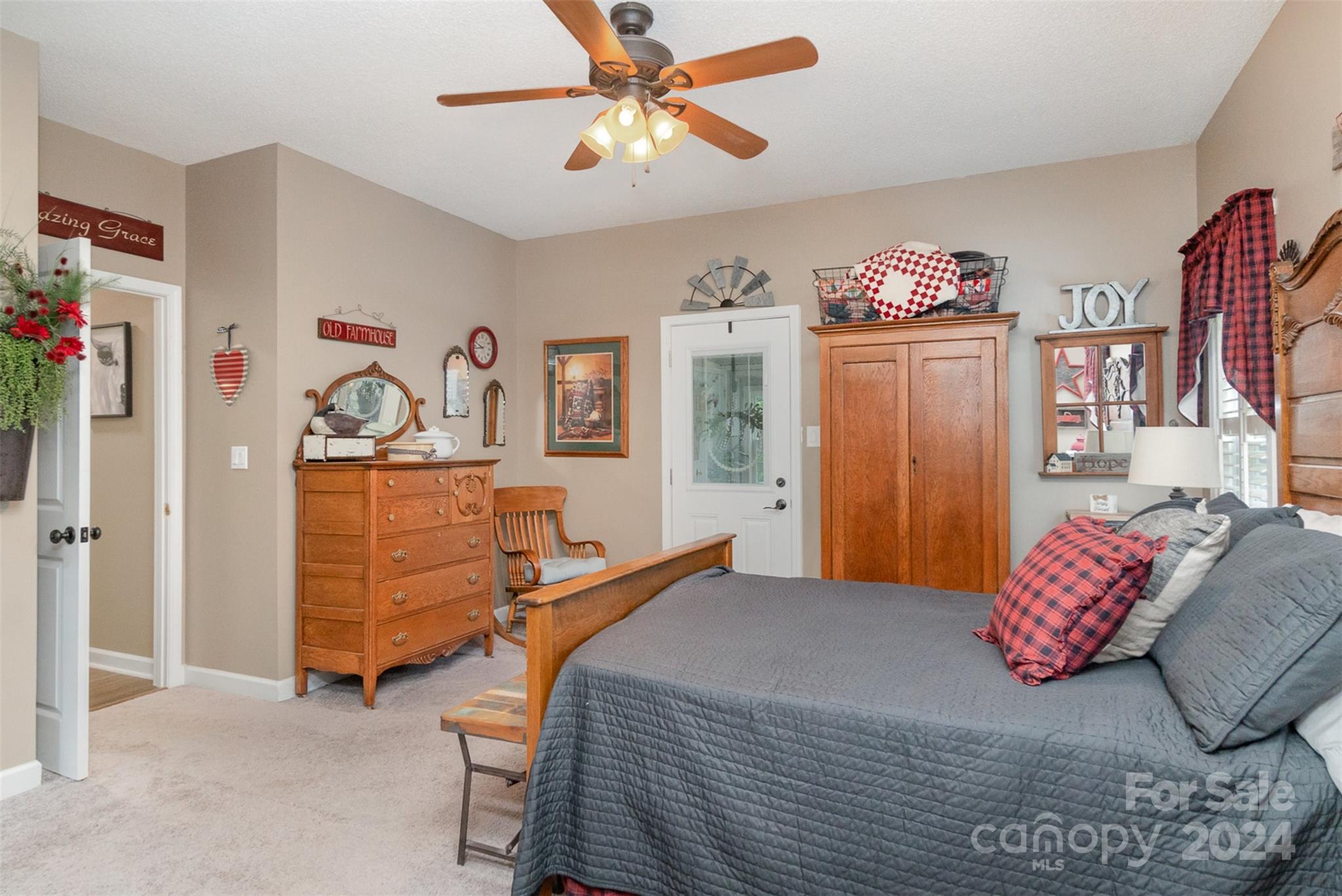 1424 Paraham Road S