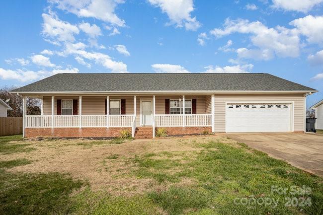 112 Hayworth Lane