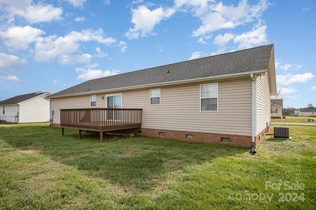 112 Hayworth Lane