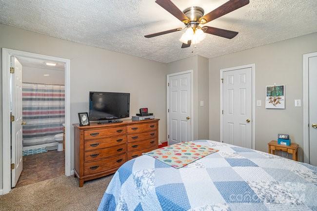 112 Hayworth Lane