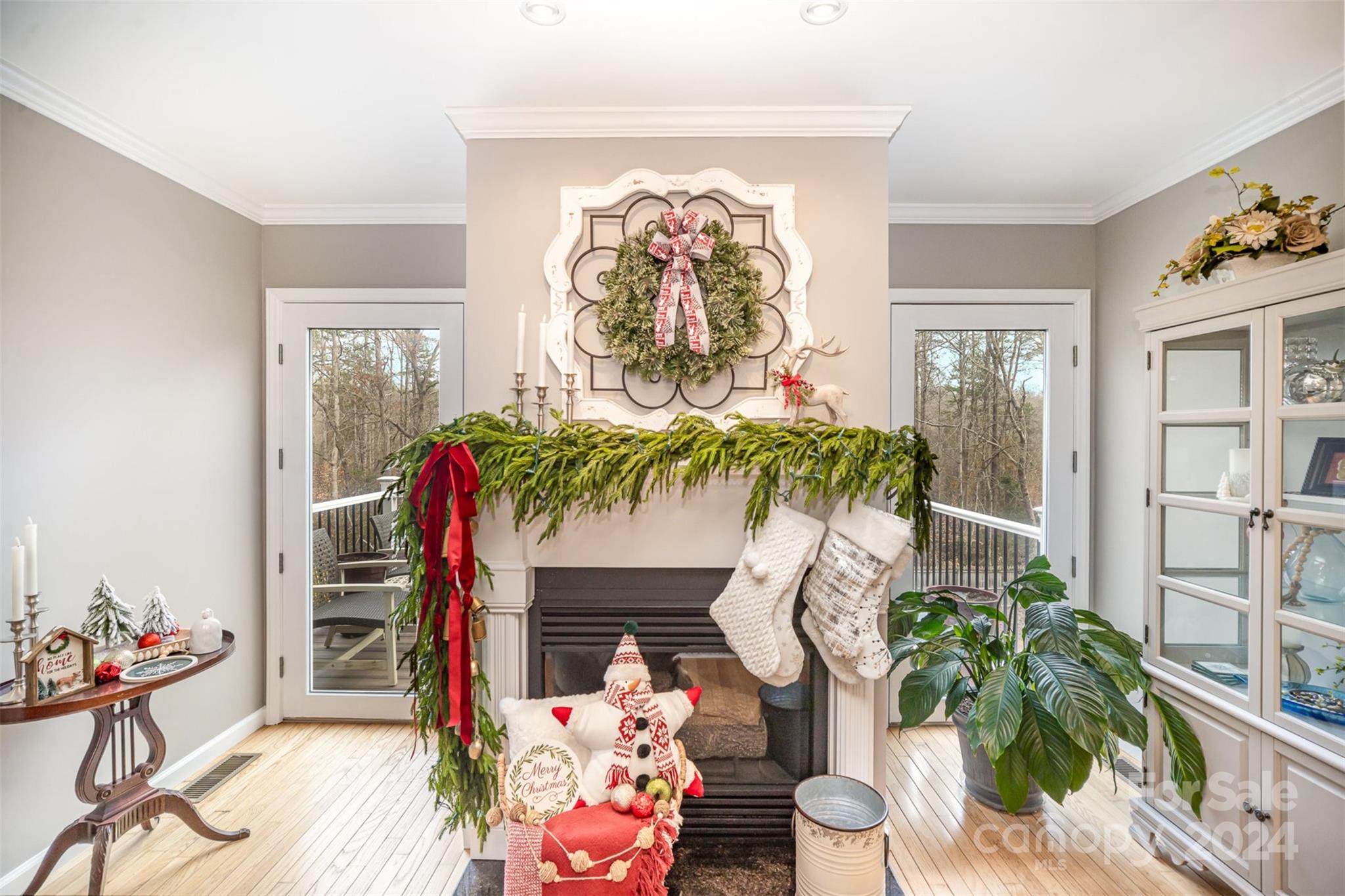 3989 Shakespeare Drive