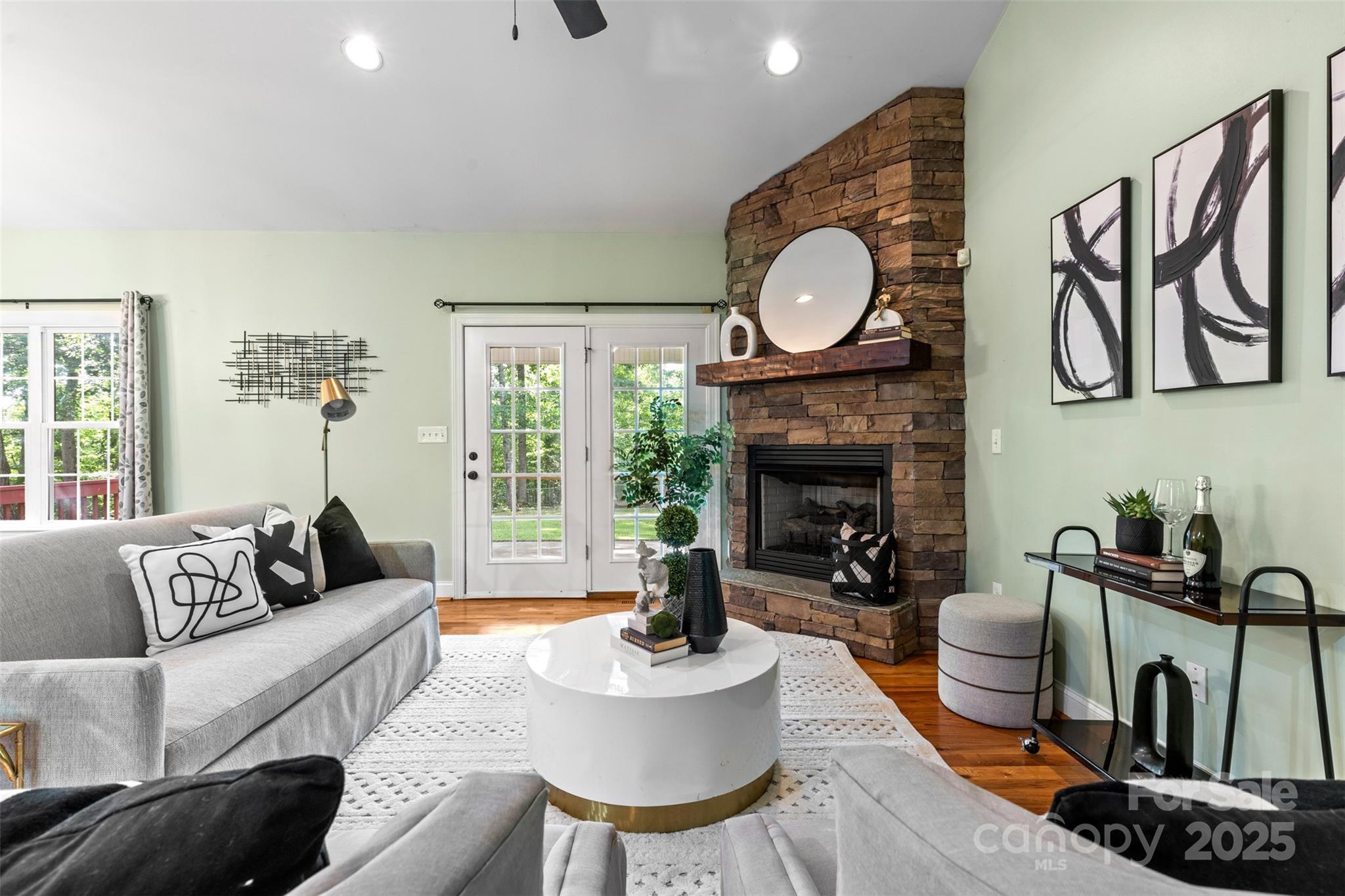 1313 Western Hills Lane