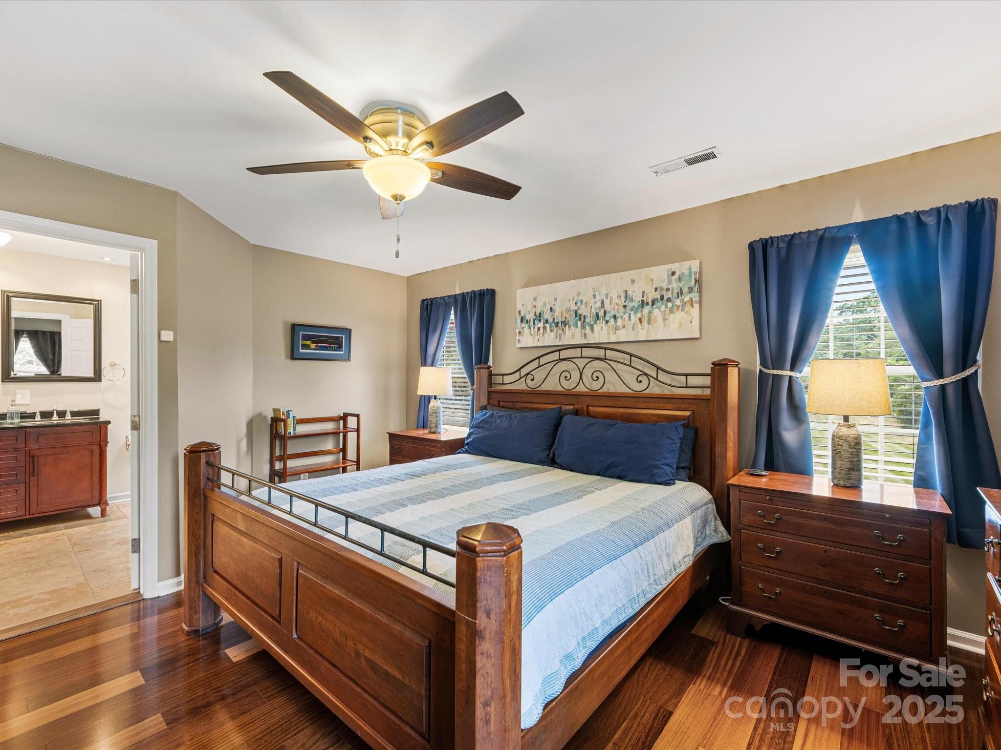 9237 N Vicksburg Park Court