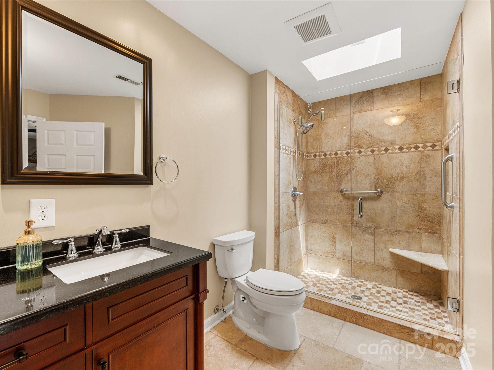 9237 N Vicksburg Park Court