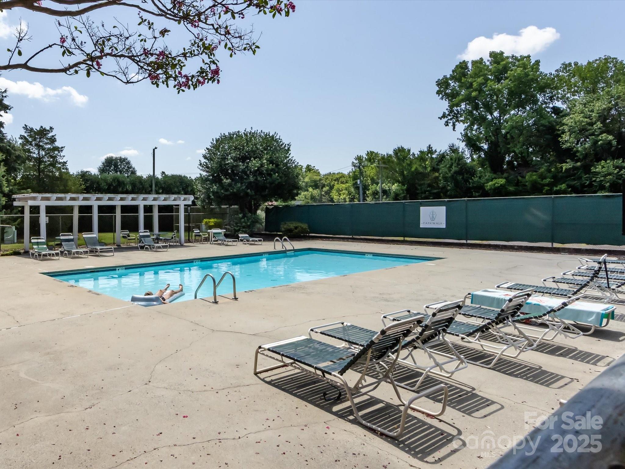 9237 N Vicksburg Park Court