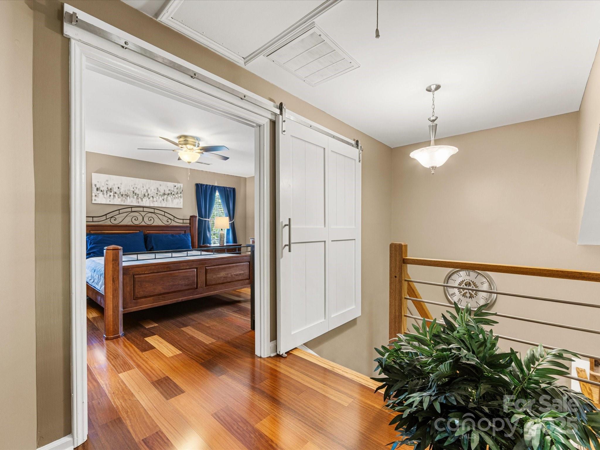 9237 N Vicksburg Park Court