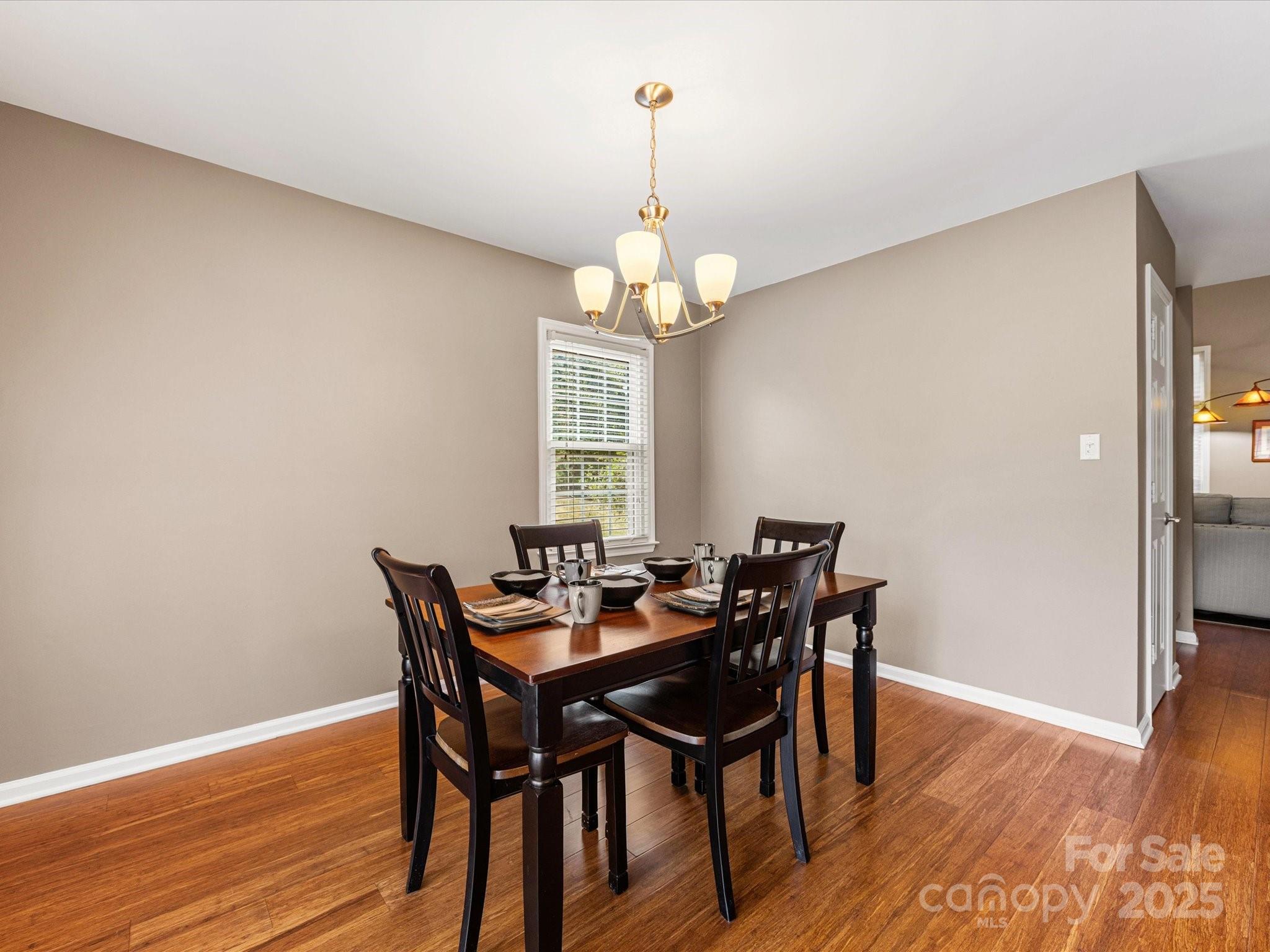 9237 N Vicksburg Park Court