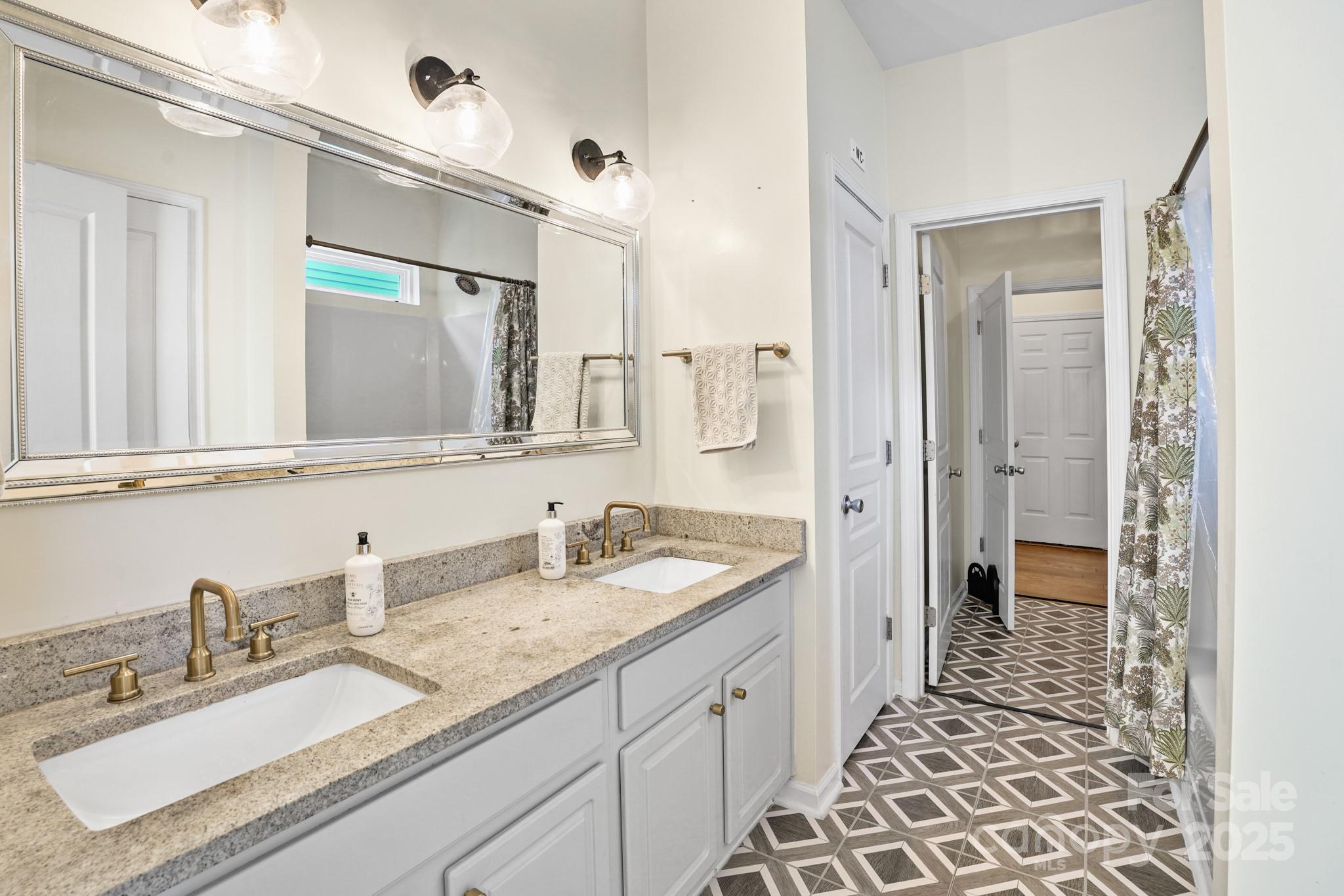 10636 Secret Garden Lane