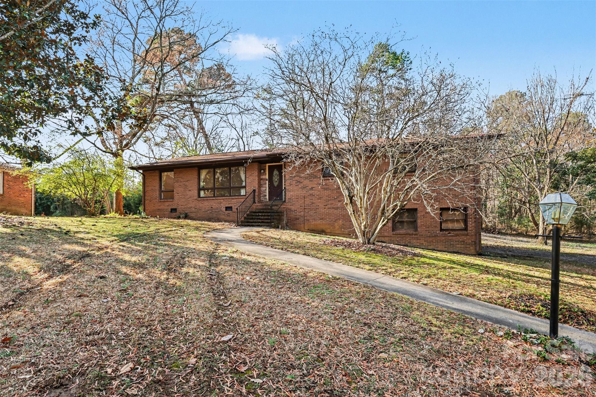 7014 Delisa Drive