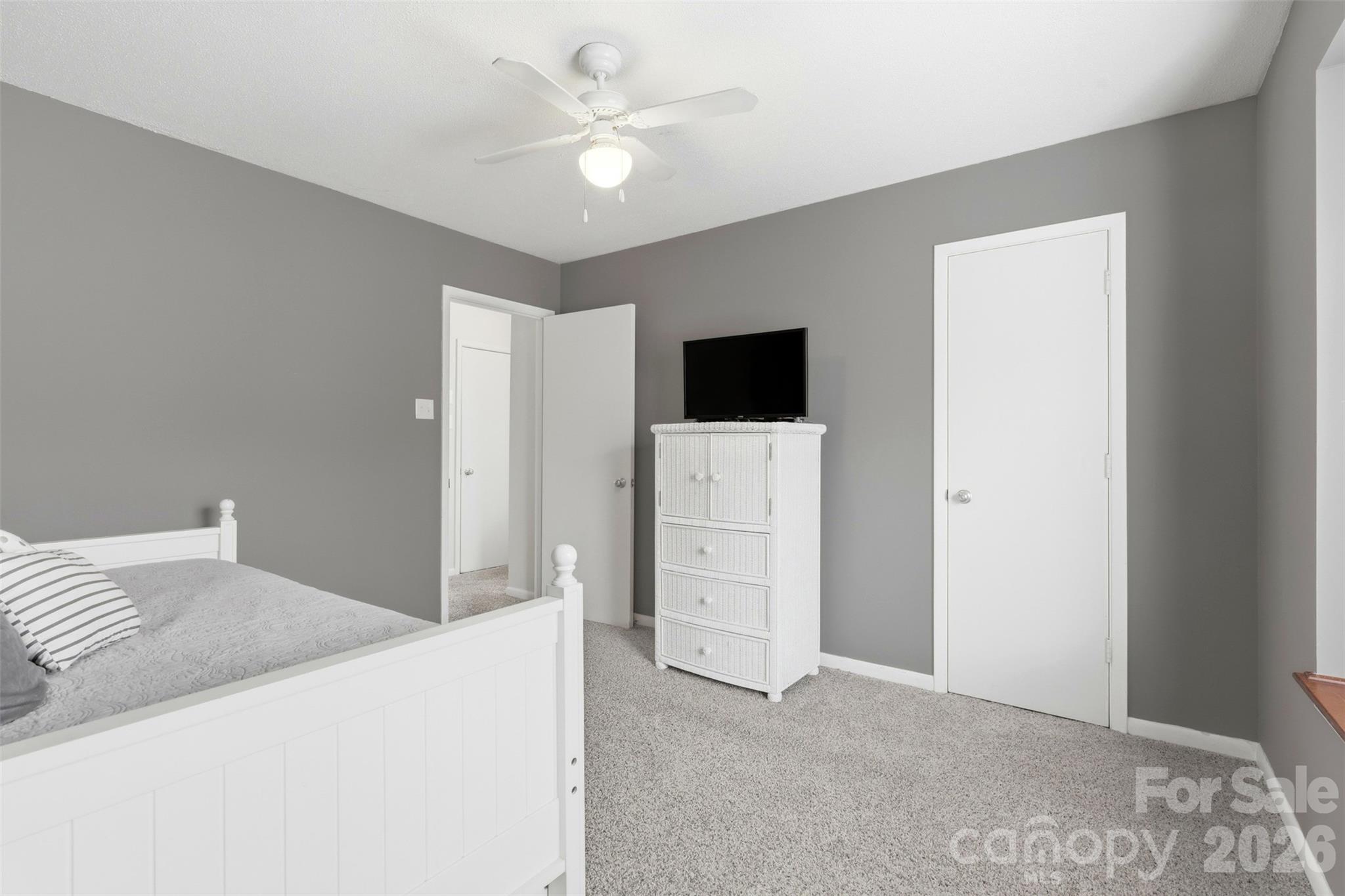 910 Sardis Cove Drive