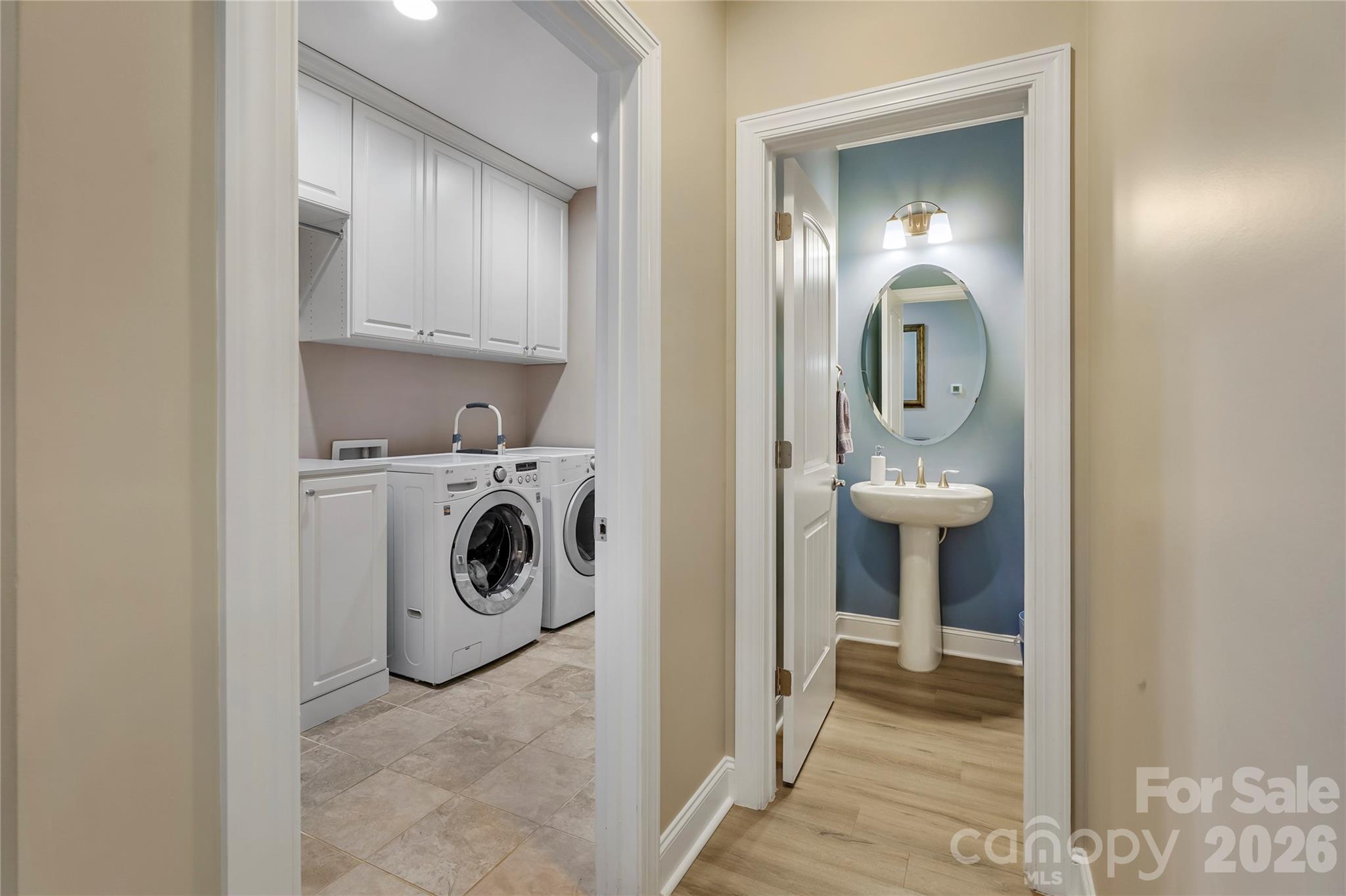 5047 Looking Glass Trail