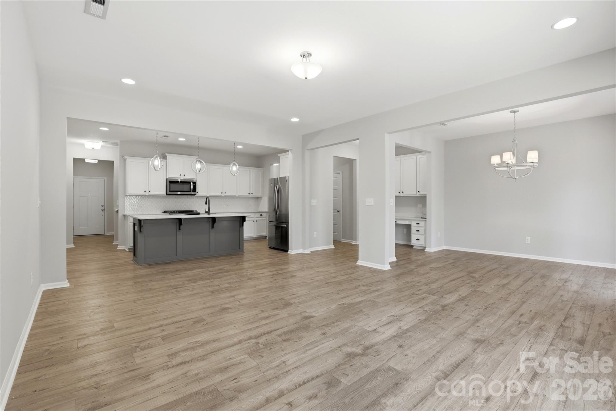 1117 Streamside Lane