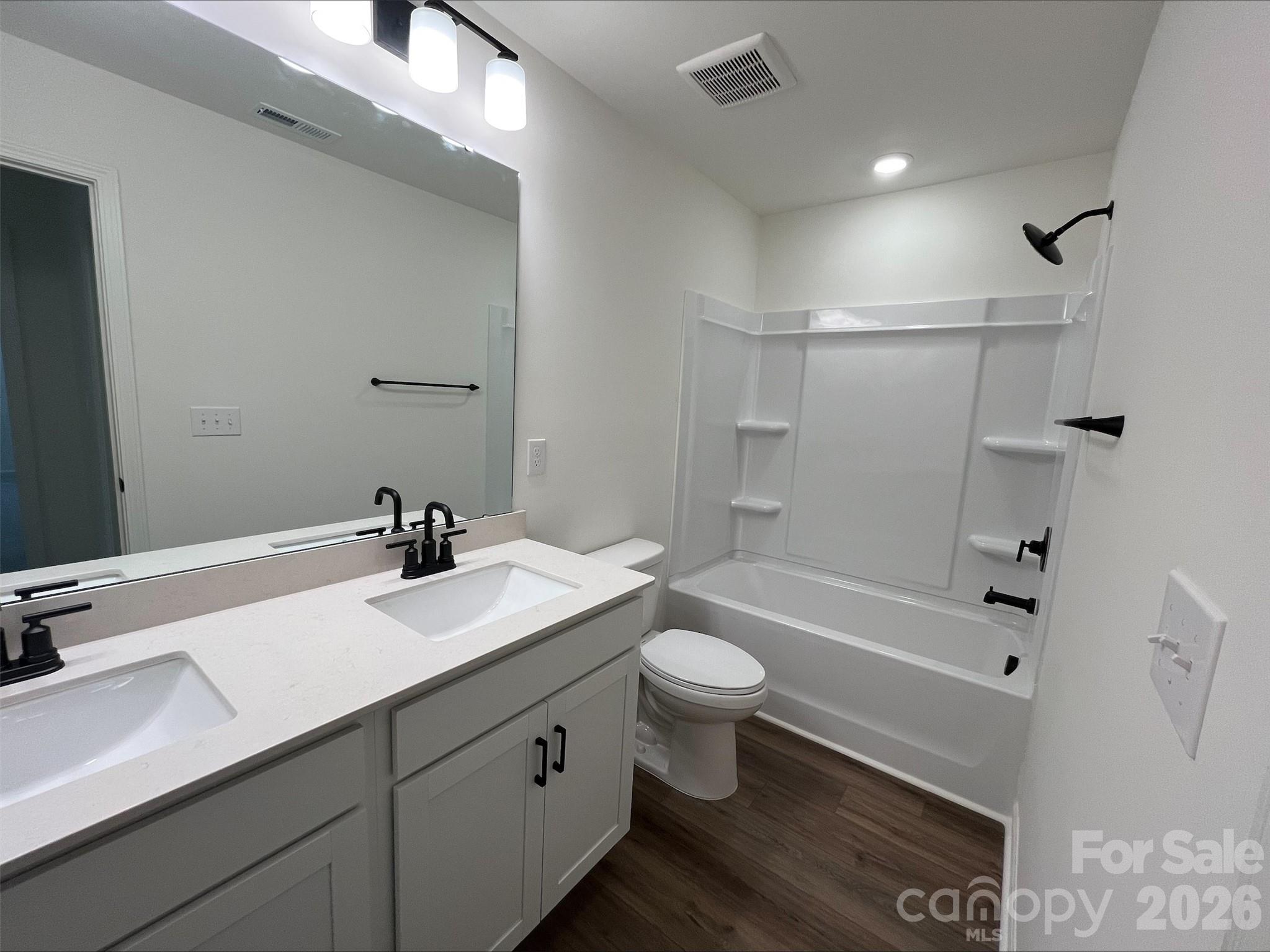 2001 Quiet Woods Road Unit: 153