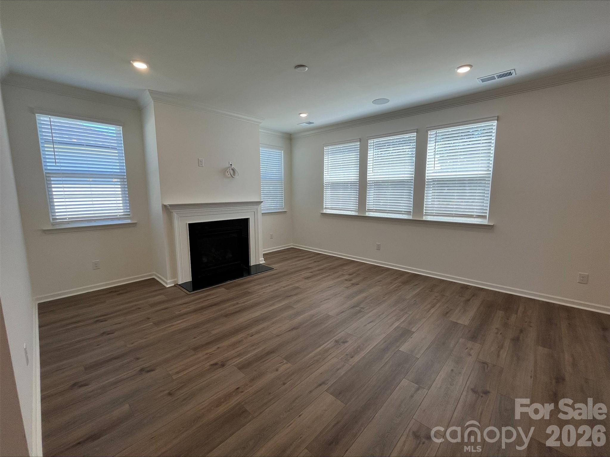 2001 Quiet Woods Road Unit: 153