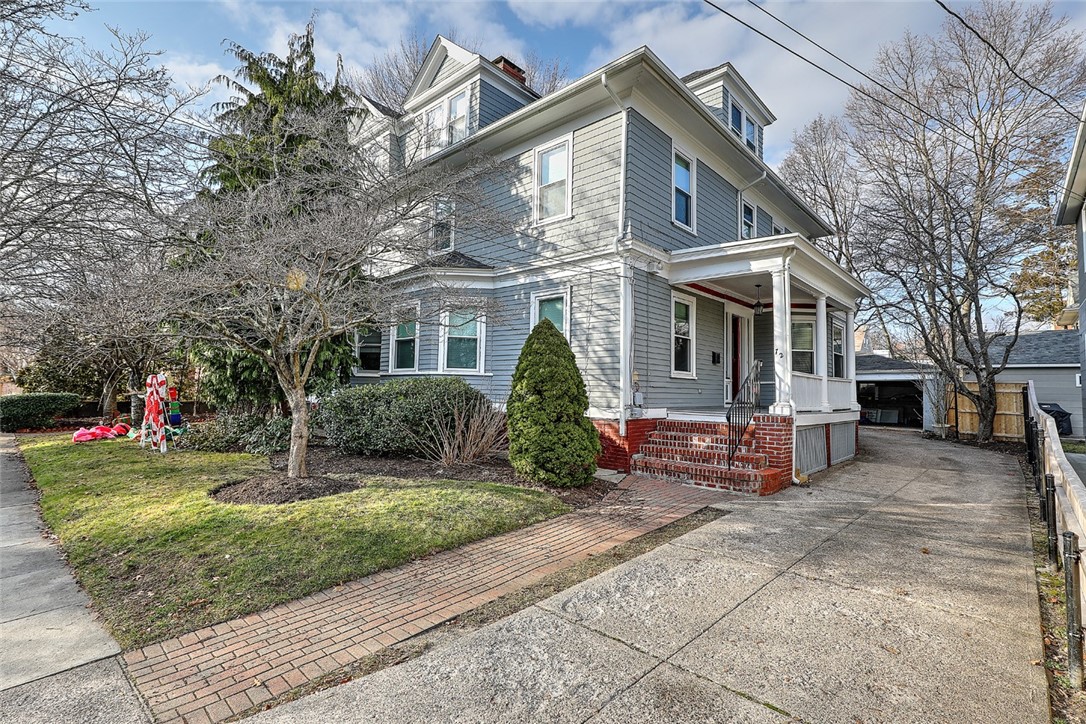 72 President Avenue