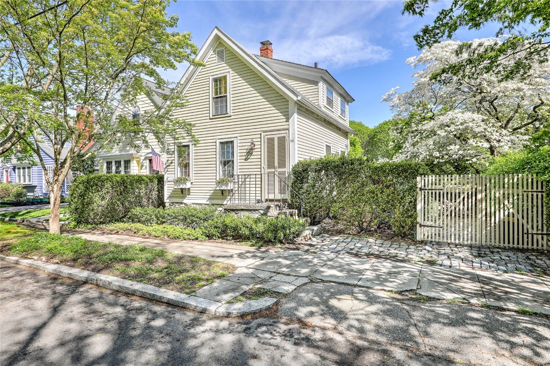 20 Clarendon Avenue