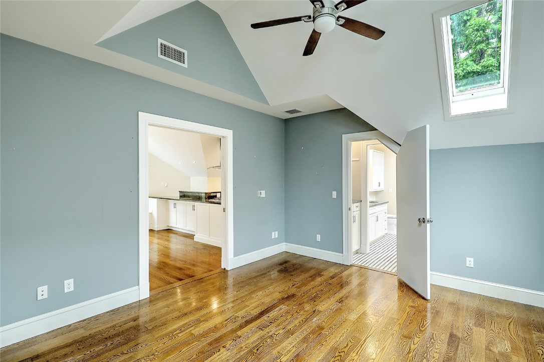 156 Sixth Street 3