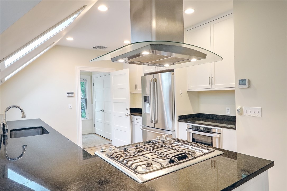 156 Sixth Street 3