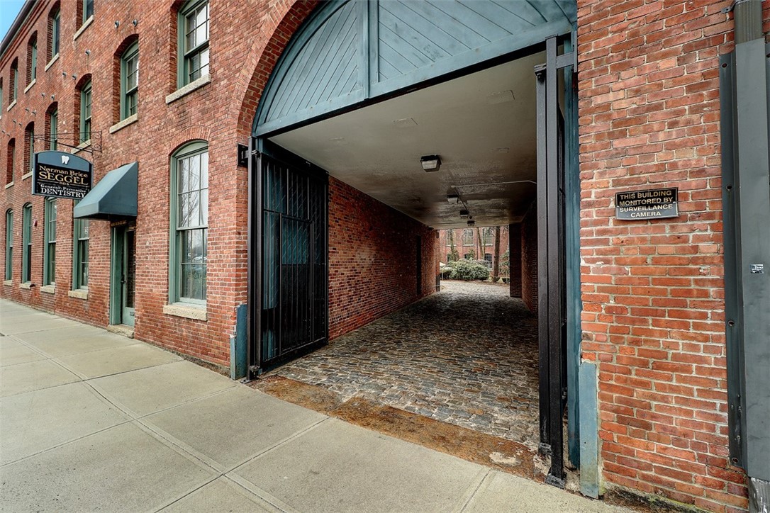 555 South Water Street