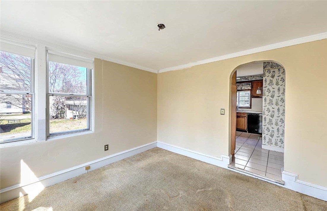 81 Arnold Avenue