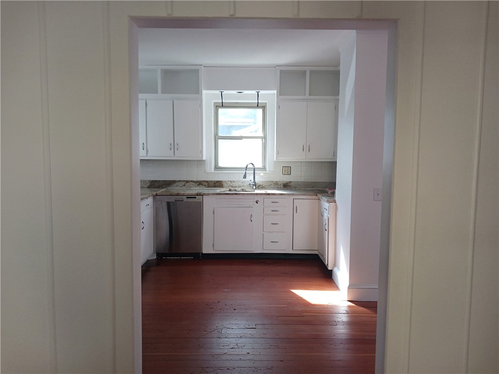 19 Vassar Avenue
