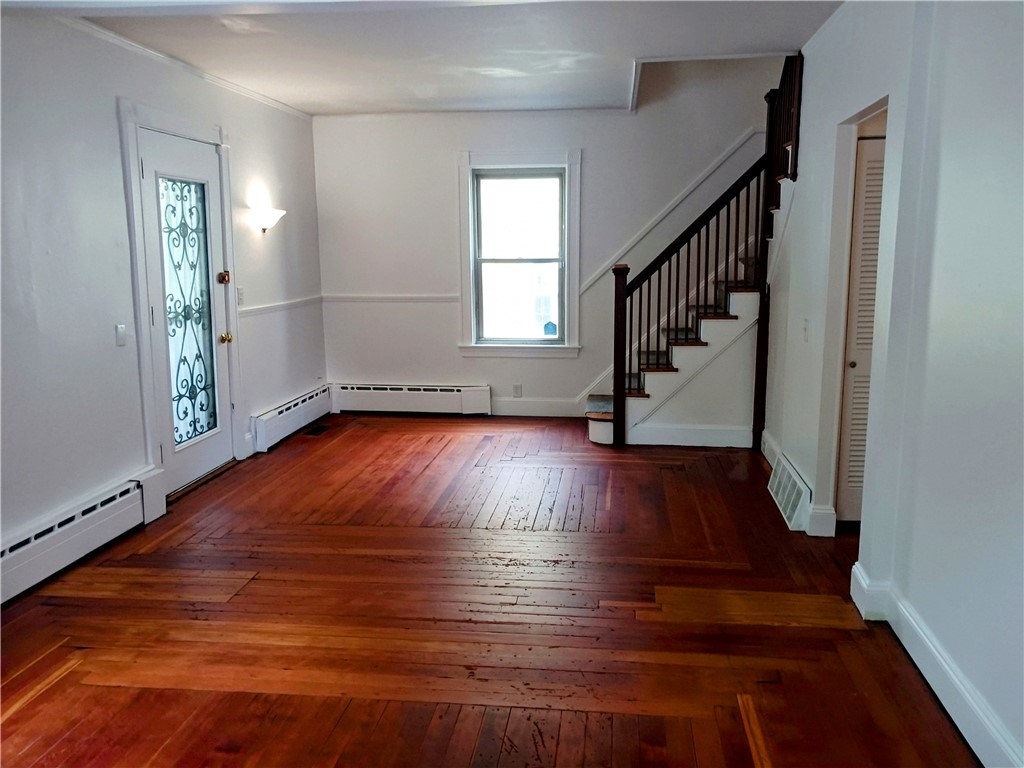 19 Vassar Avenue
