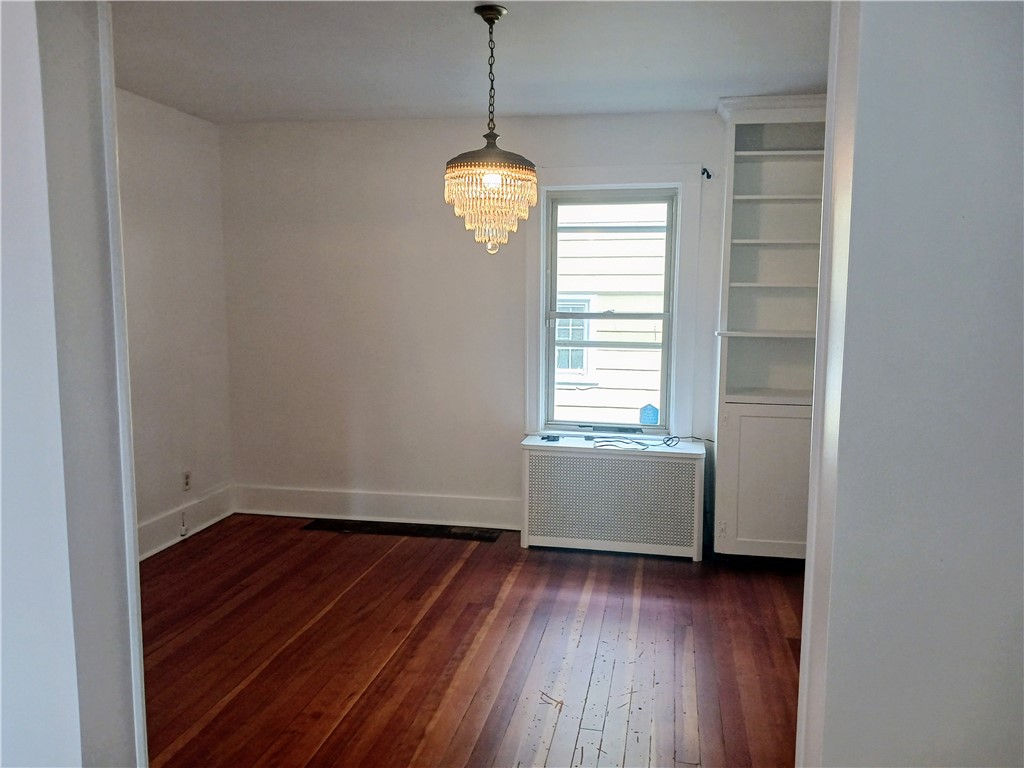 19 Vassar Avenue