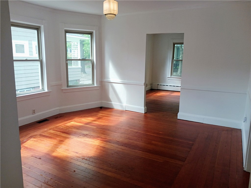 19 Vassar Avenue