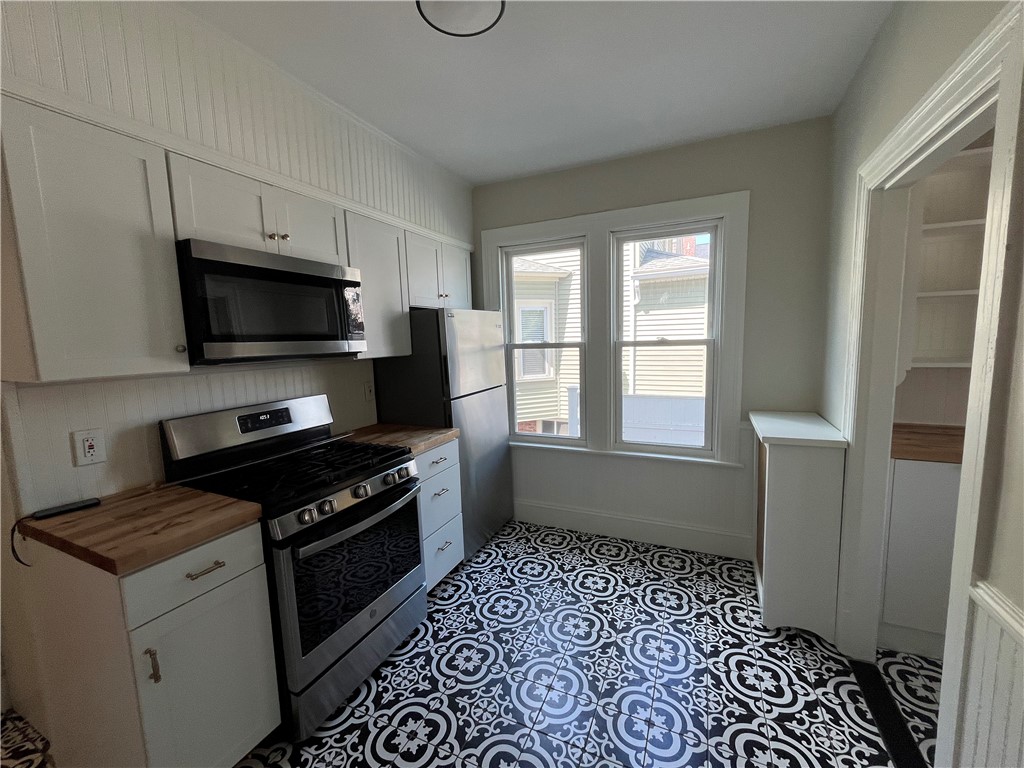 224 Rochambeau Avenue 1