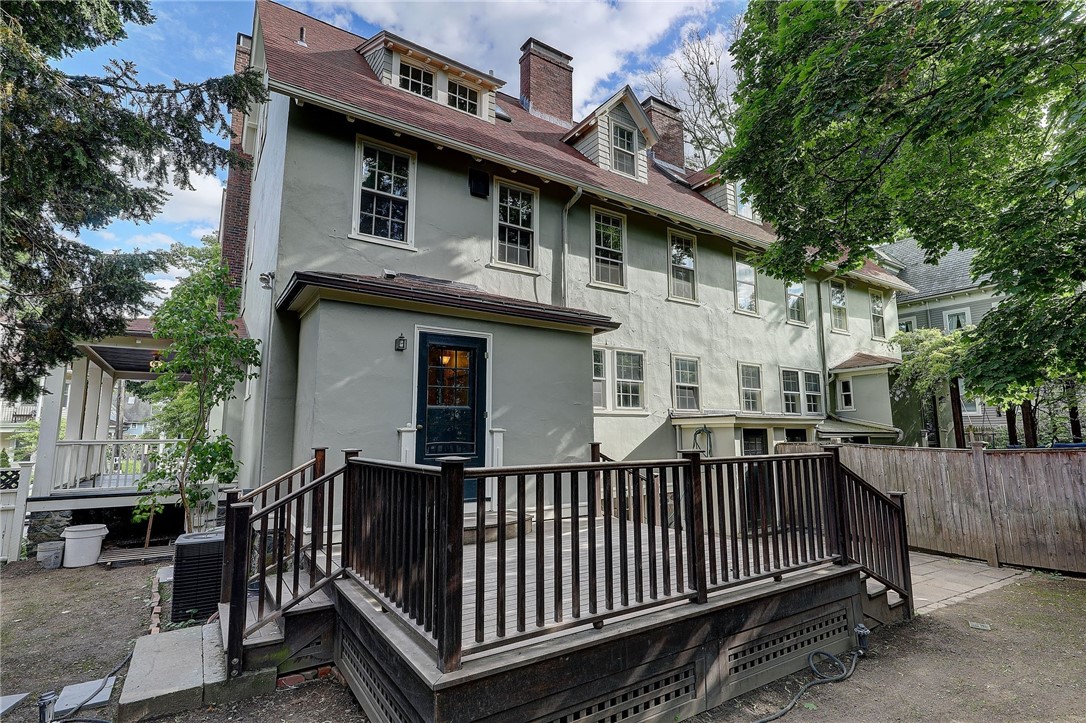 16 Elton Street