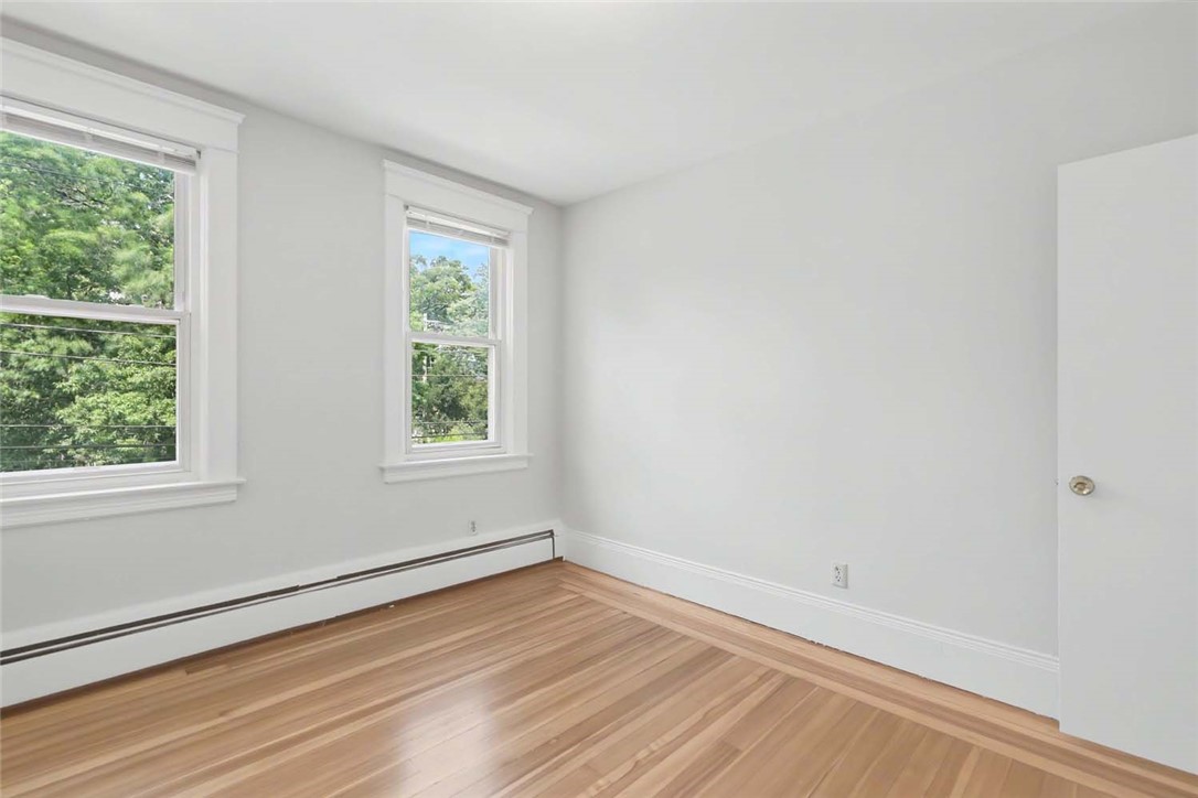 543 Lloyd Avenue 5