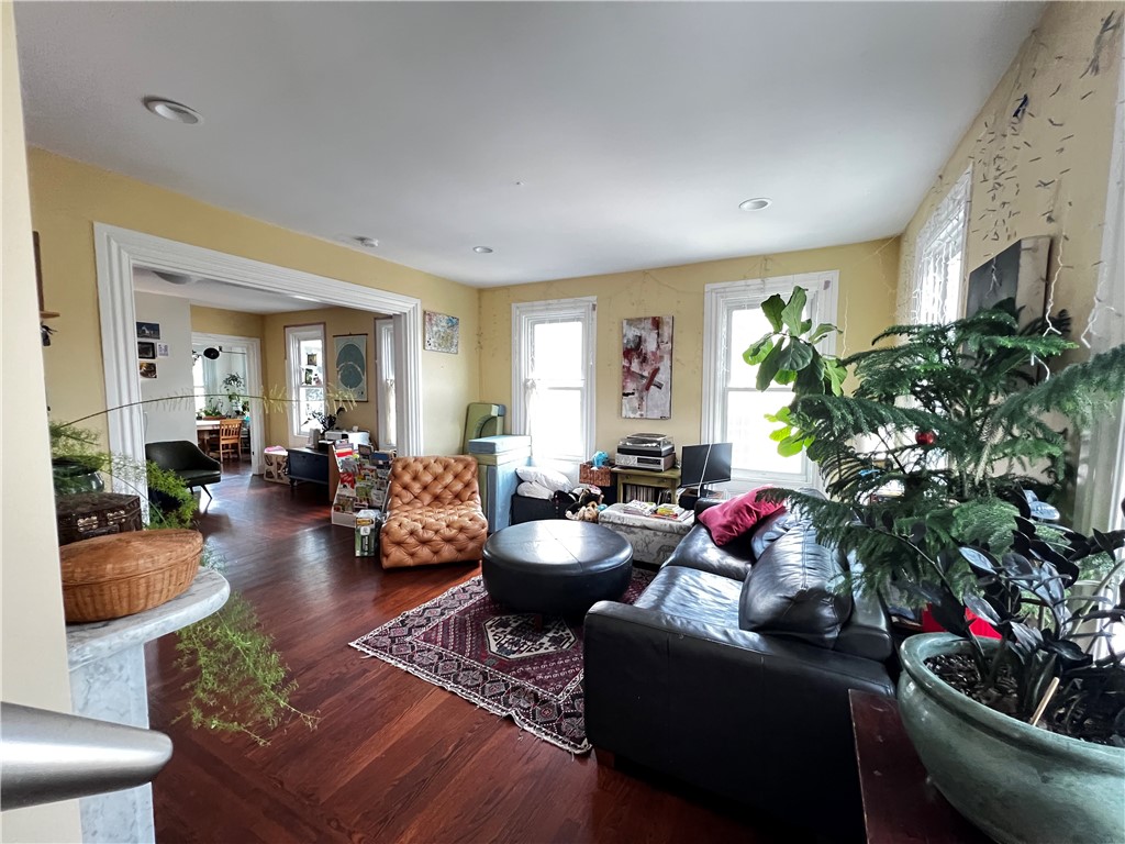 191 Transit Street 2