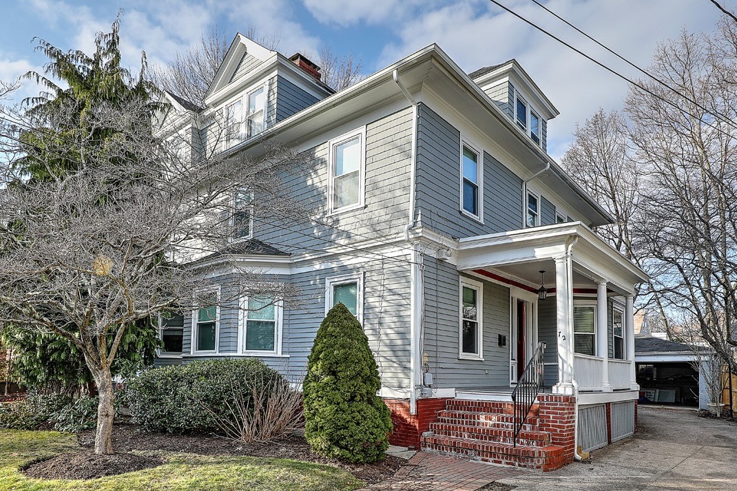 72 President Avenue