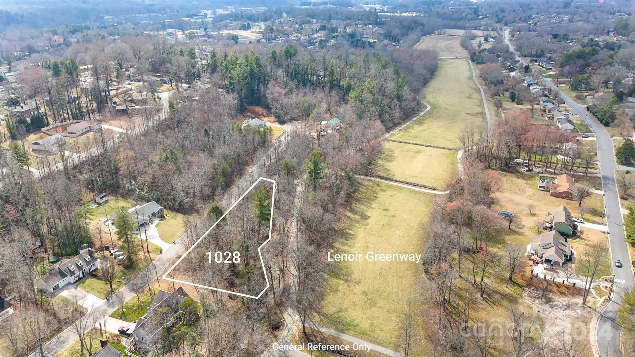 1028 Williamsburg Drive NE