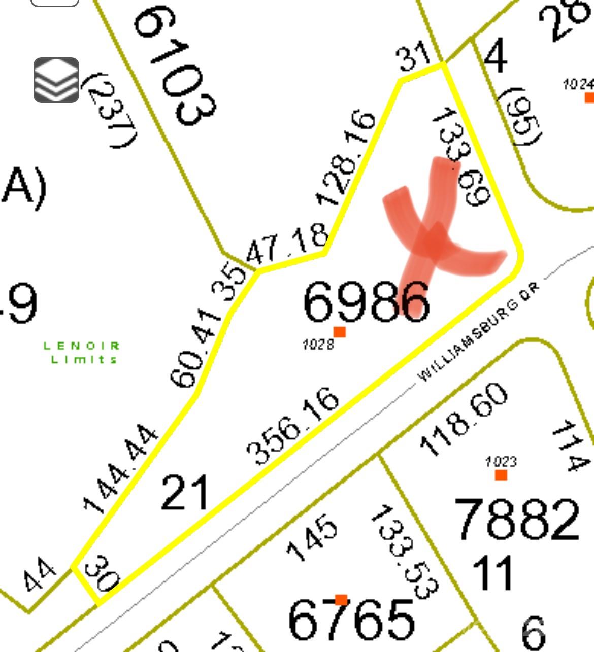 1028 Williamsburg Drive NE