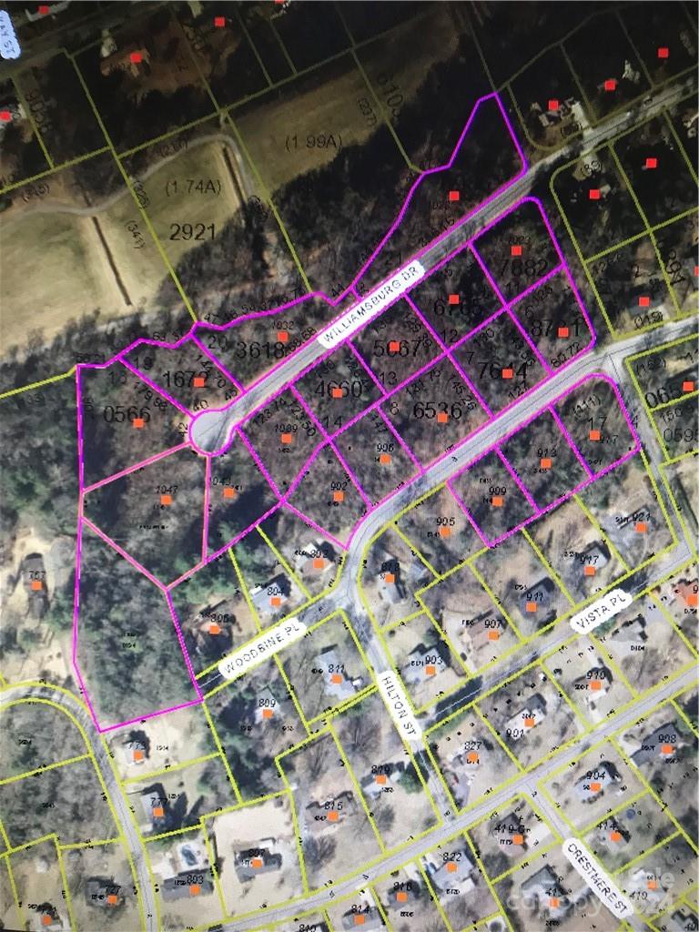 1027 Williamsburg Drive NE