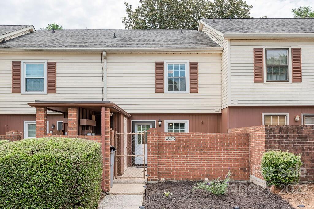 6822 Farmingdale Drive Unit: C