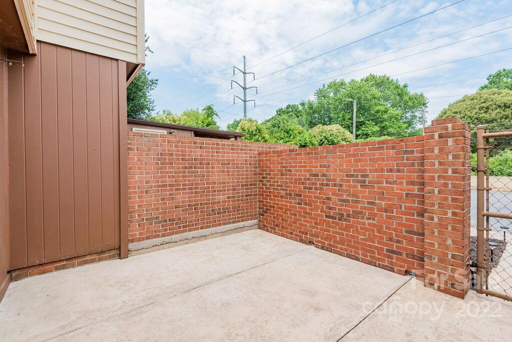 6822 Farmingdale Drive Unit: C