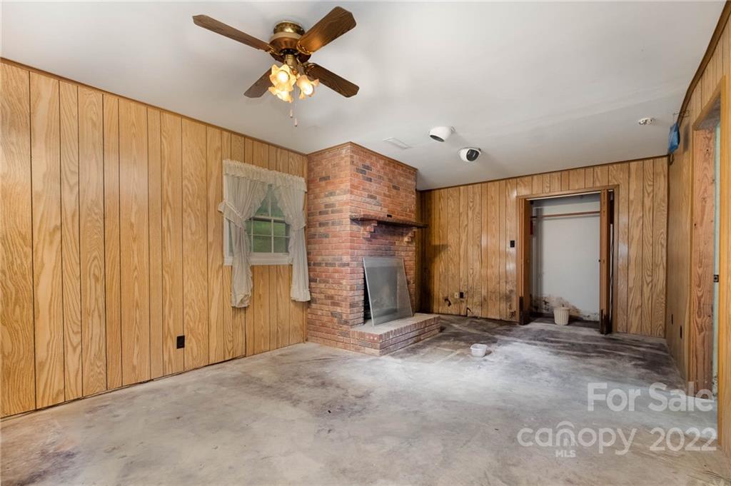 2424 Dora Drive