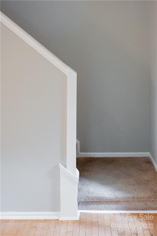 4 Oak Moss Court